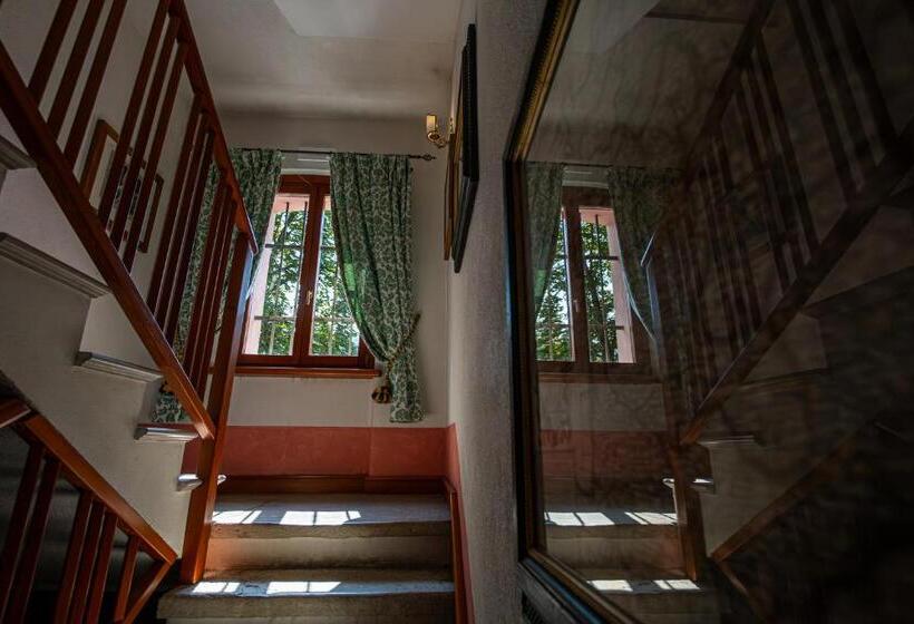 پانسیون Nogherazza   La Locanda