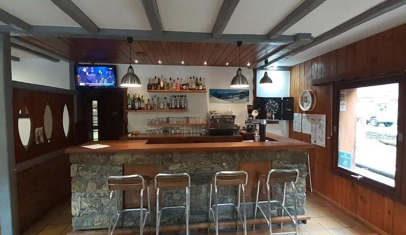 הוסטל Le Perce Neige D'alicia