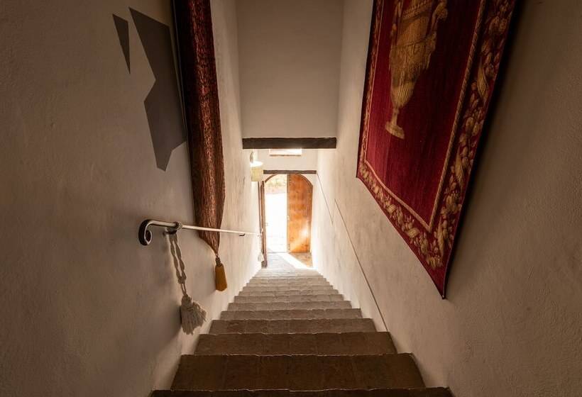 Castello Valenzino