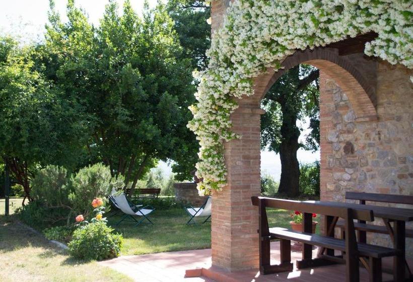 فندق Agriturismo Cornieto