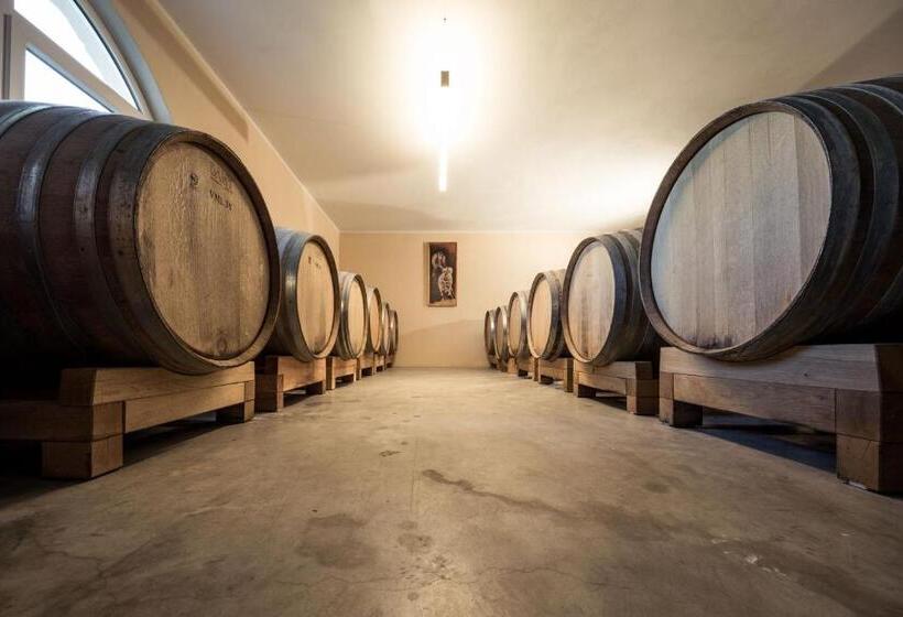 هتل Weingut Donà