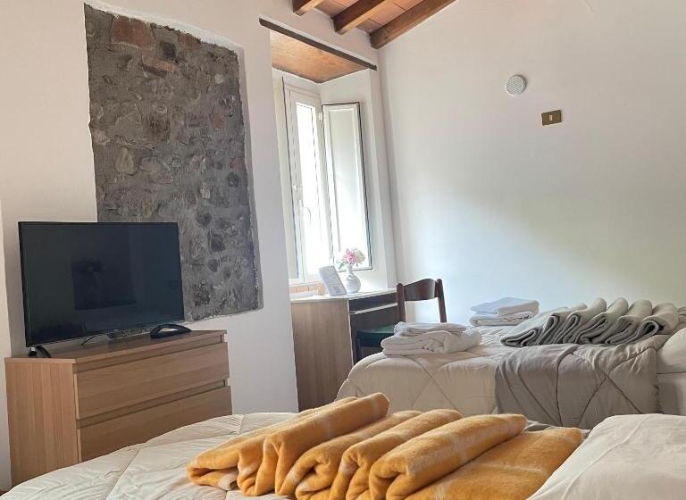 بنسيون In Castello