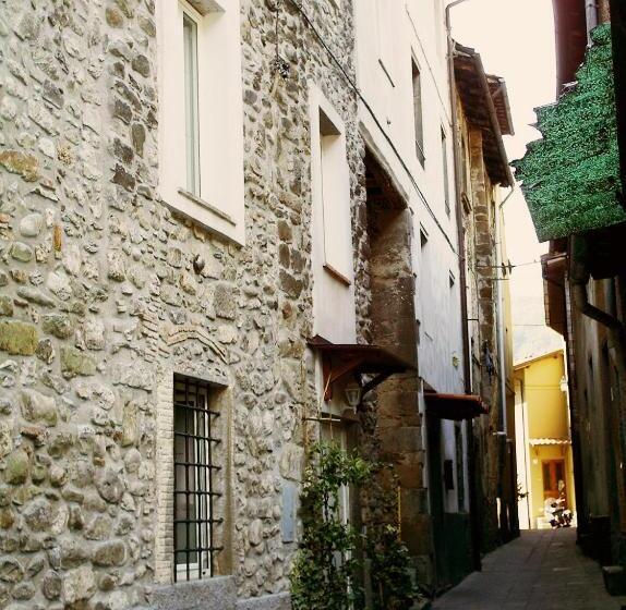 بنسيون In Castello