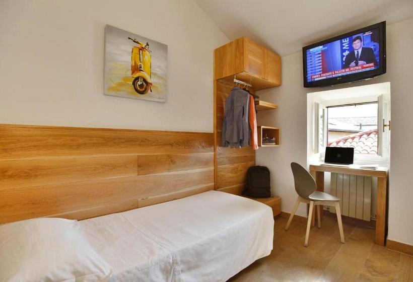 פנסיון Albergo Les Dependances