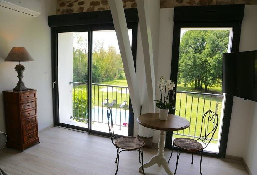 بنسيون La Maison D Inès And Ugolin & Spa