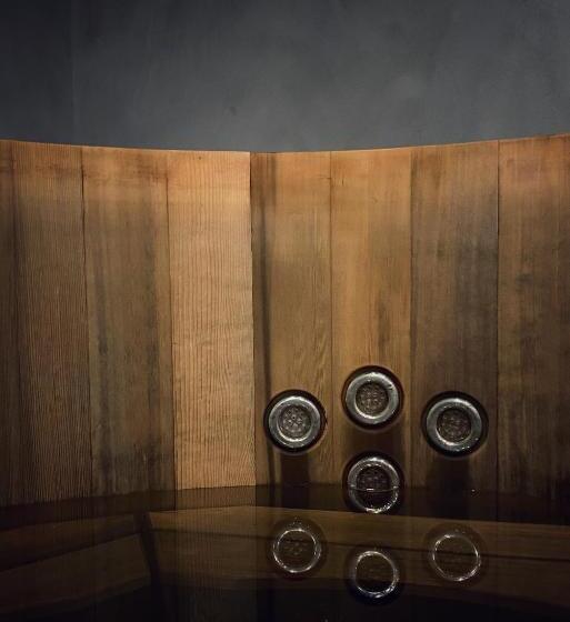 بنسيون La Maison D Inès And Ugolin & Spa