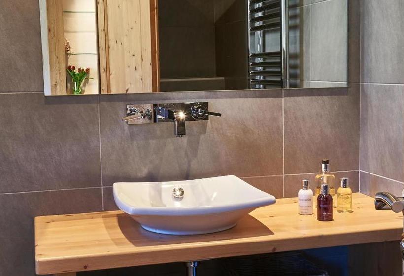 تختخواب و صبحانه Chalet Virolet