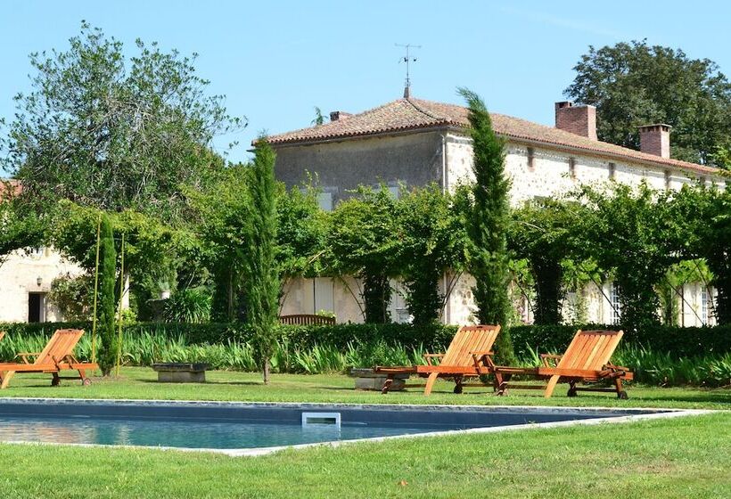 تختخواب و صبحانه Domaine De La Partoucie