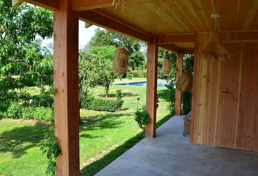 تختخواب و صبحانه Domaine De La Partoucie