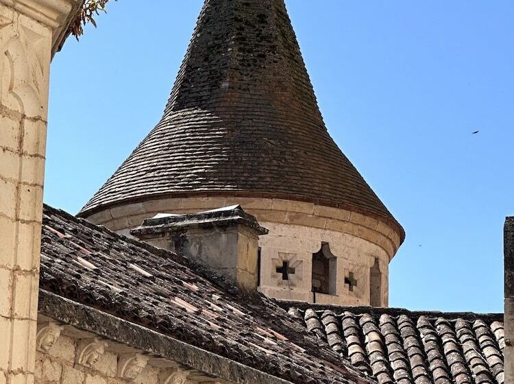 پانسیون Les Hauts De Saulies