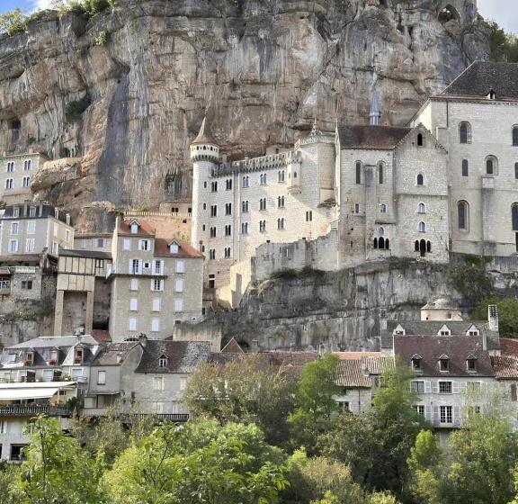 پانسیون Les Hauts De Saulies