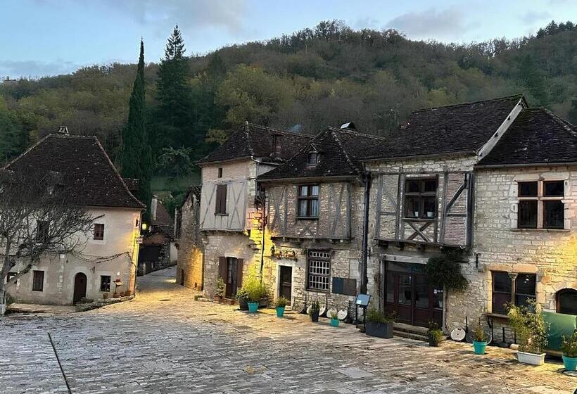 پانسیون Les Hauts De Saulies