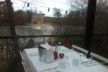 پانسیون Le Moulin De Saint Laurent