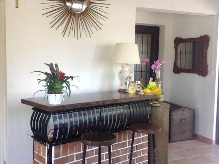 پانسیون Le Patio Fleuri