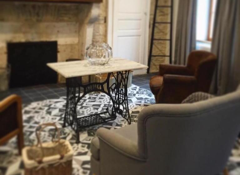 پانسیون Maison & Tartine