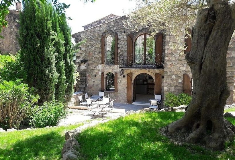 پانسیون Villa Arca
