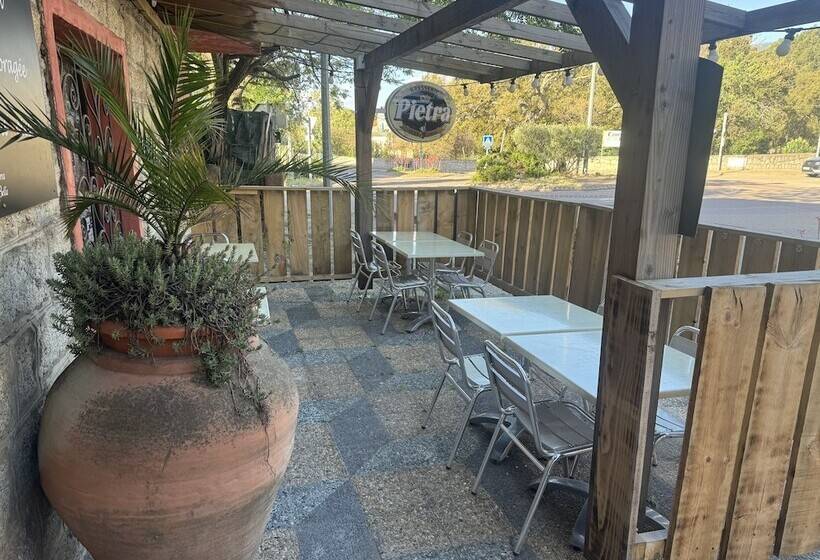 تختخواب و صبحانه Restaurant   Chambres D Hôtes Terra Bella Lecci