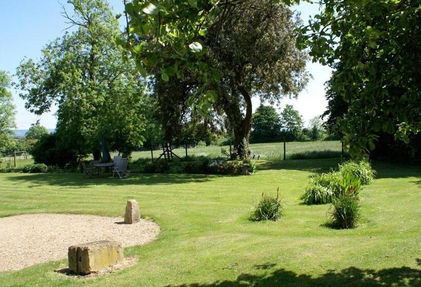 Haselor Farm B & B