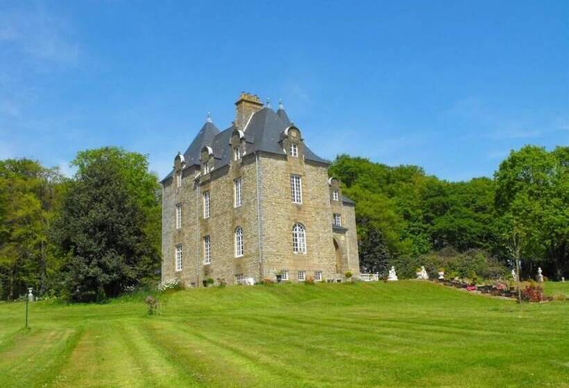 بنسيون Château De Montbrault