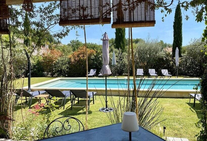 بنسيون Le Jardin De Lau