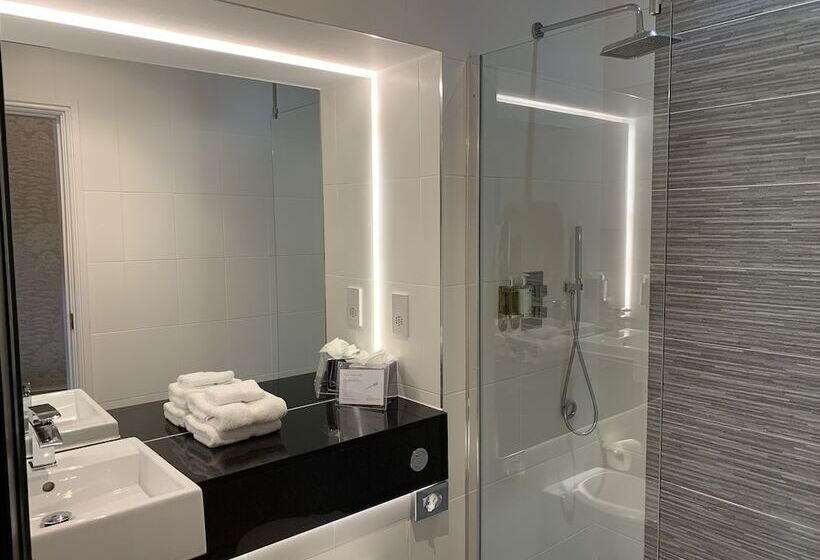 The Wheatsheaf Hotel, Sandbach