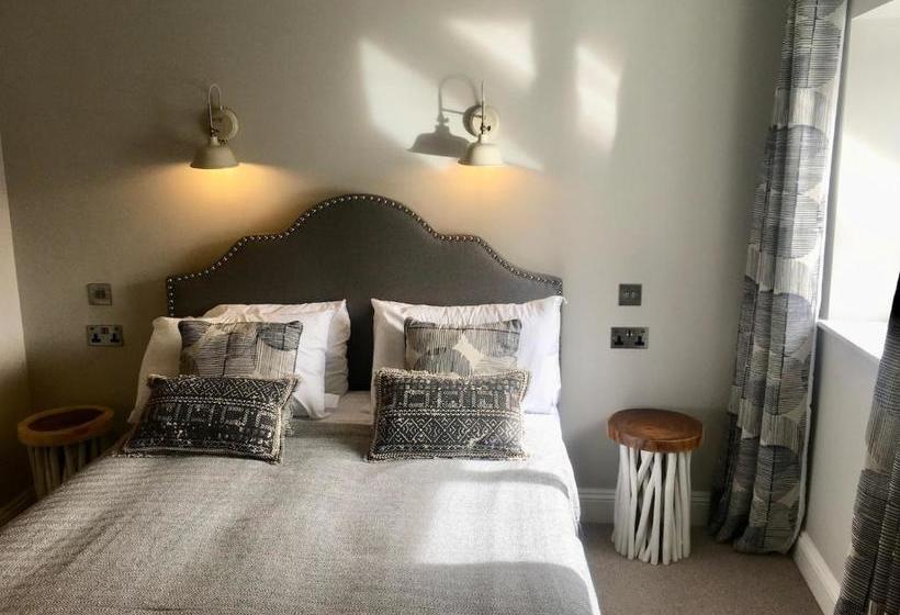 فندق صغير The Mousetrap Inn