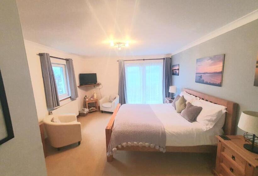بنسيون Appin Bay View