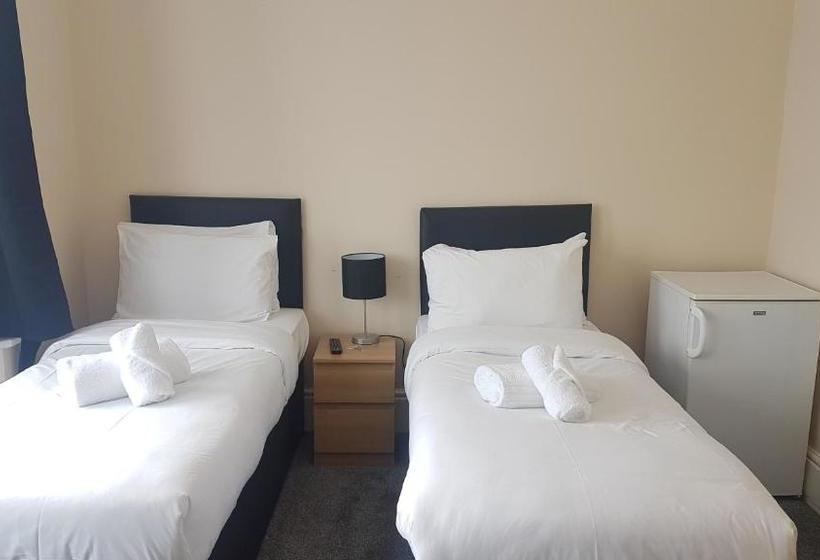 پانسیون Carmel Serviced Rooms