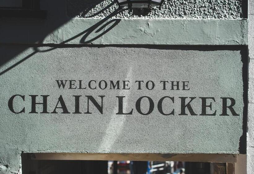 هاستل Chainlocker