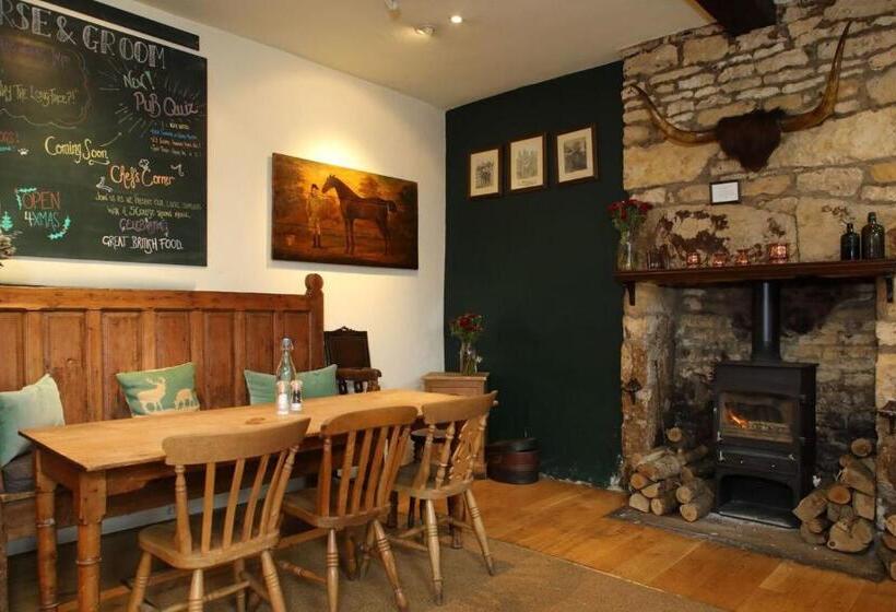 هاستل Horse And Groom