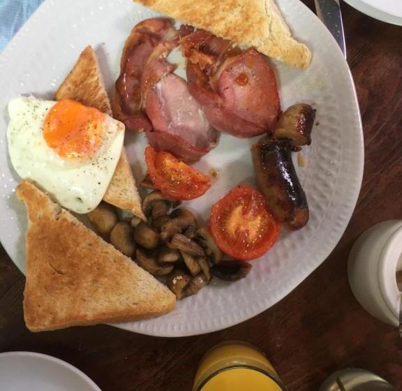 ユースホステル The George Inn
