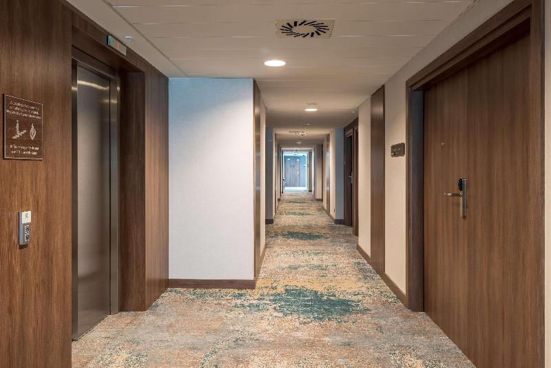 هتل Hampton By Hilton Warsaw Mokotow
