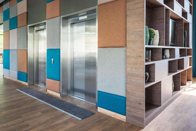 هتل Hampton By Hilton Warsaw Mokotow