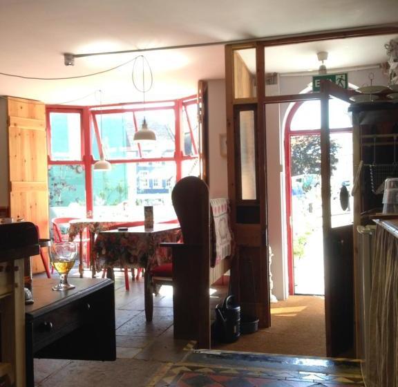 膳宿费 Ty Waldo Guest House