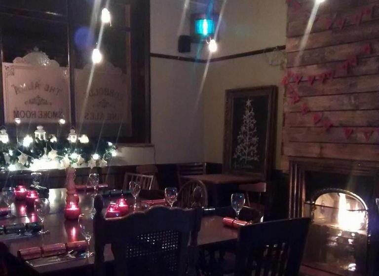 هاستل Alma Inn & Dining Rooms