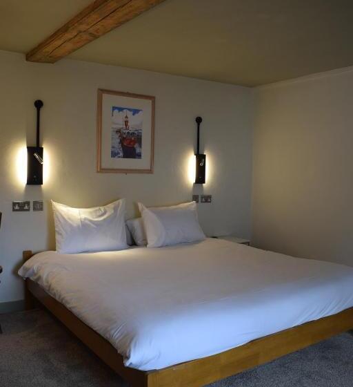 هاستل Alma Inn & Dining Rooms