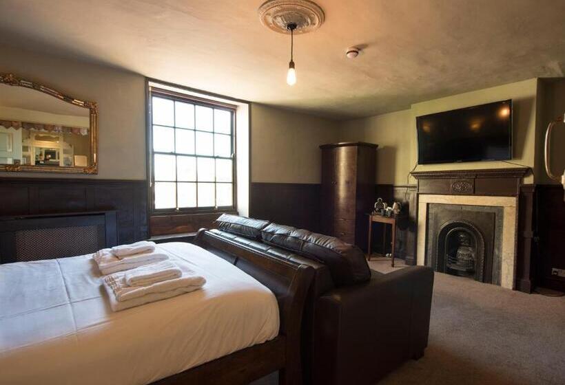 هاستل Alma Inn & Dining Rooms