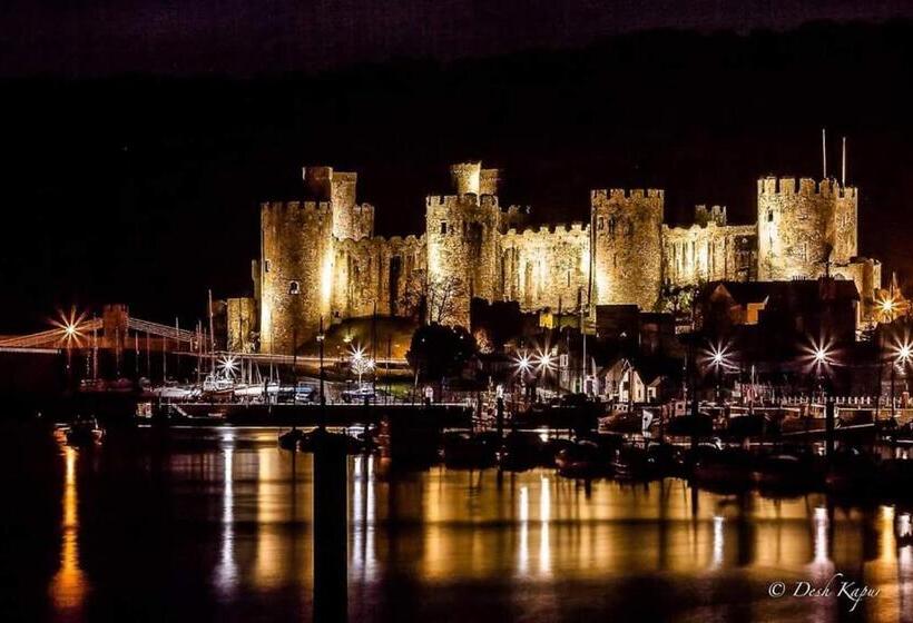هاستل Johnny Dough's Conwy With Rooms