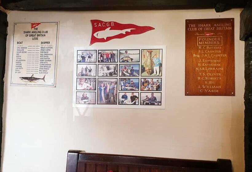 فندق صغير Jolly Sailor Inn