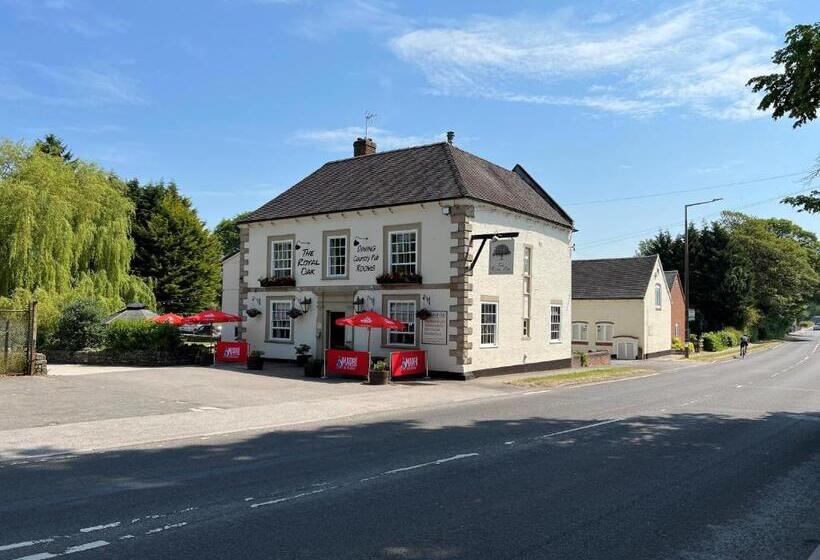 تختخواب و صبحانه The Royal Oak