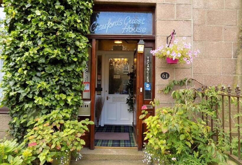 بنسيون Crawfords Guest House