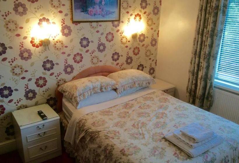 بنسيون Tanamara Guest House