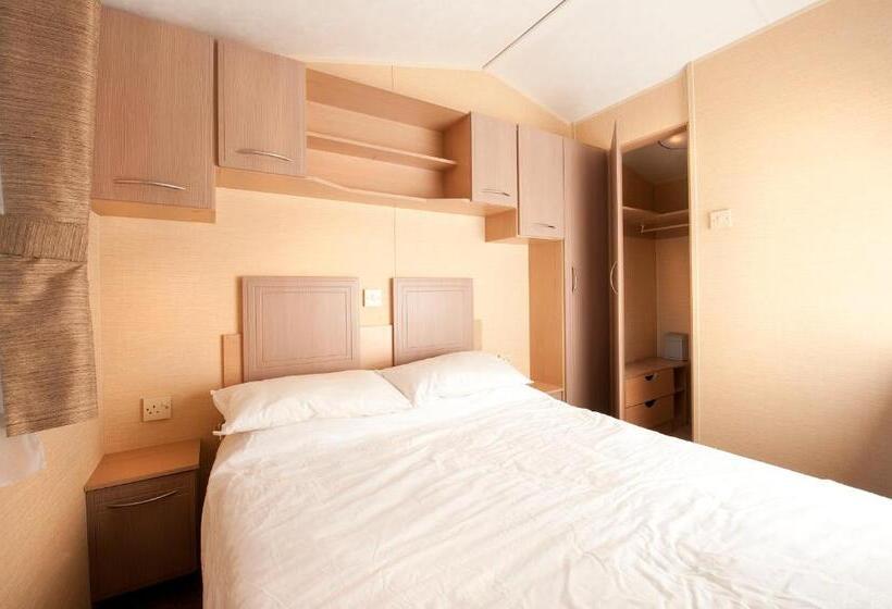 리조트 Trelawne Manor Holiday Park