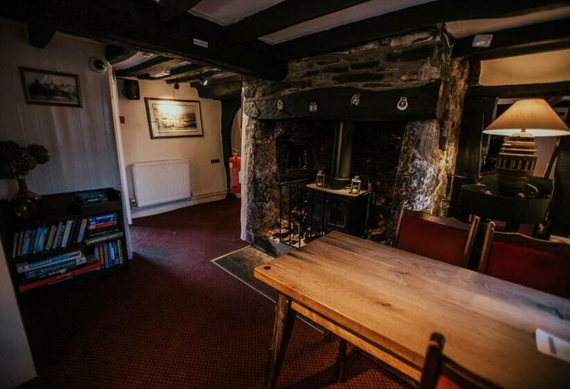 فندق صغير Bearslake Inn