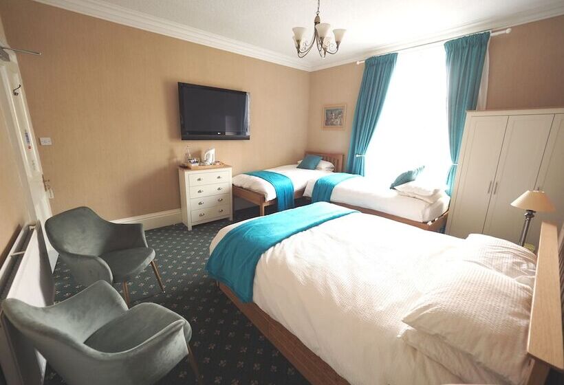 تختخواب و صبحانه Cowrie Guest House