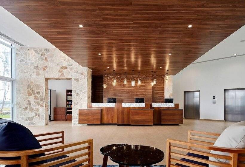 هتل Fairfield Inn & Suites By Marriott Cancun Airport
