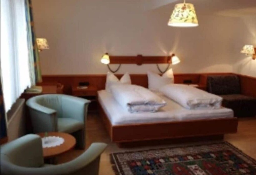هتل Gasthaus Zur Linde