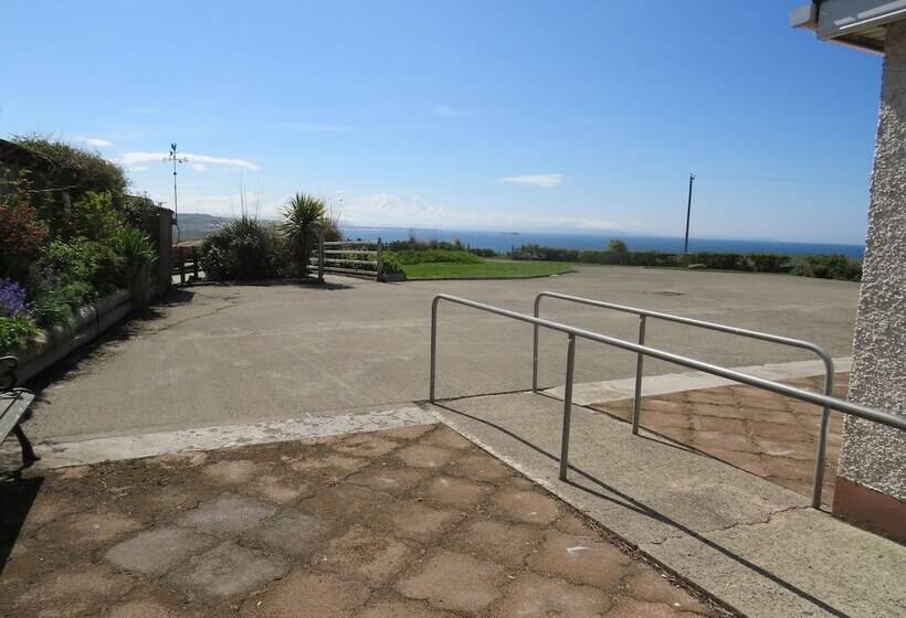 פנסיון Carnside Guest House