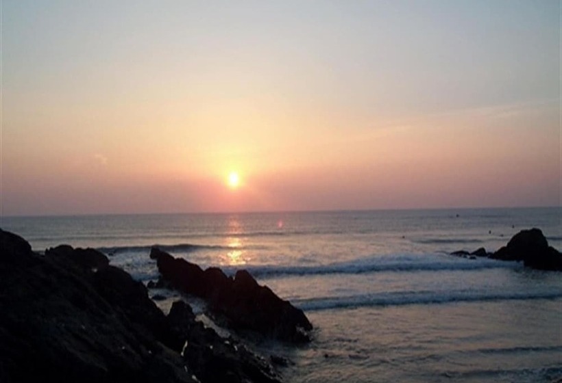 پانسیون Sunrise Guest House