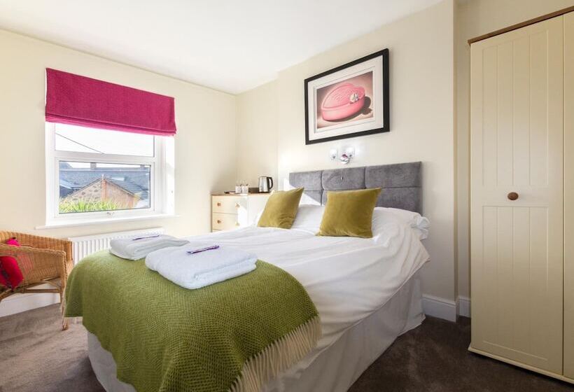 پانسیون Sunrise Guest House